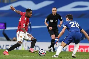 官方：除了被停赛一场之外，阿莱格里还被罚款1万欧元（官方通报：阿莱格里被禁赛一场并处以1万欧元罚款）