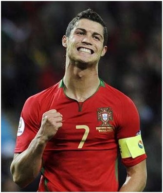 武汉女足1-1纳萨夫女足，唐涵造乌龙，马君失点，奥乌苏失空门（武汉女足1-1战平纳萨夫：唐涵逼乌龙，马君失点，奥乌苏空门偏出）