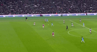 图片报：皇萨仁等豪门都在争夺16岁艾希霍恩，赫塔想和他续约（皇马巴萨拜仁等豪门竞逐16岁新星艾希霍恩，柏林赫塔欲续约留人）