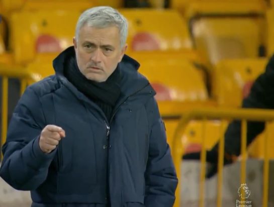 记者：费内巴切有意在冬窗引进罗马前锋多夫比克（记者曝费内巴切盯上罗马前锋多夫比克，计划冬窗引进）