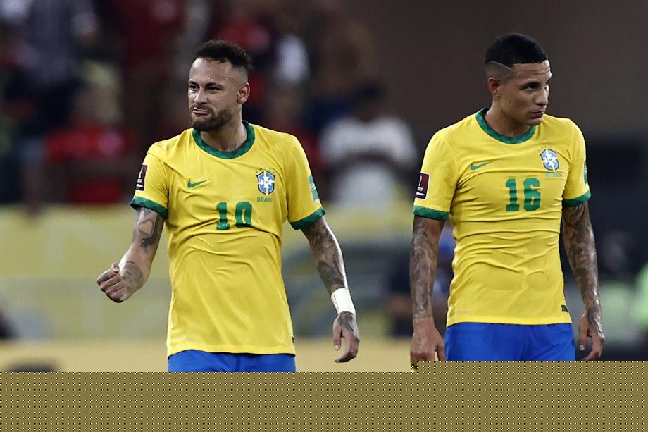 足坛悲喜一夜！AC米兰0-1爆冷被淘汰，13场不败终结，曼联1-1被绝平（足坛冷暖一夜！AC米兰0-1爆冷出局，13场不败告终，曼联1-1遭读秒扳平）