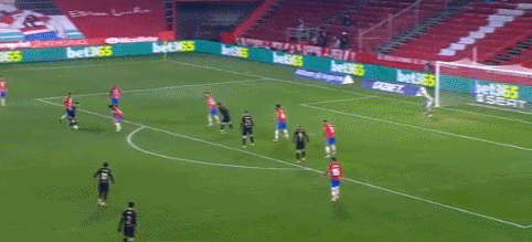 意媒：弗拉霍维奇已接受检查，确定为内收肌紧张未出现损伤（意媒：弗拉霍维奇完成检查，确认内收肌紧张，未见损伤）