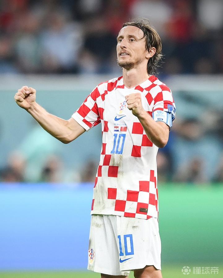 皇家马德里的“姆巴佩依赖”现象（皇马对姆巴佩的过度依赖）